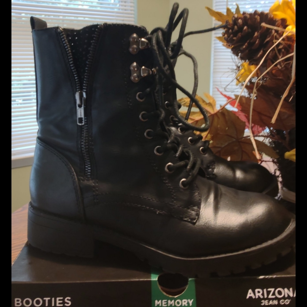 ARIZONA - Haddo Booties